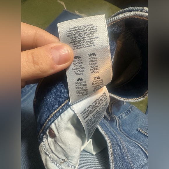 Mother Mid Rise Rambler Jean - Picture 6 of 10